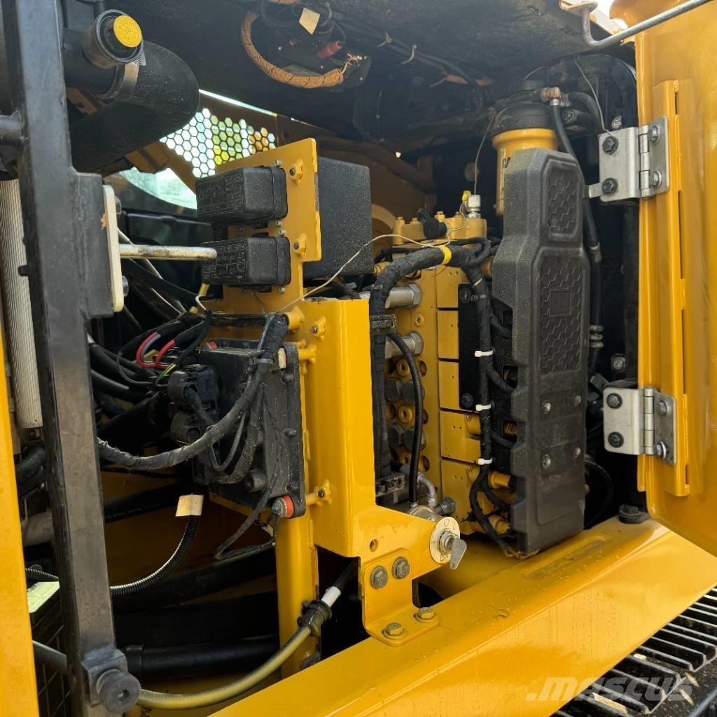 CAT 310 Vikšriniai ekskavatoriai