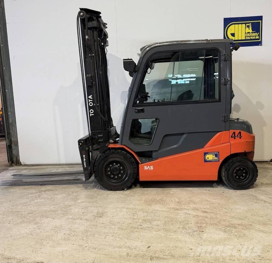 Toyota truck 8FBMT45 Elektriniai šakiniai krautuvai