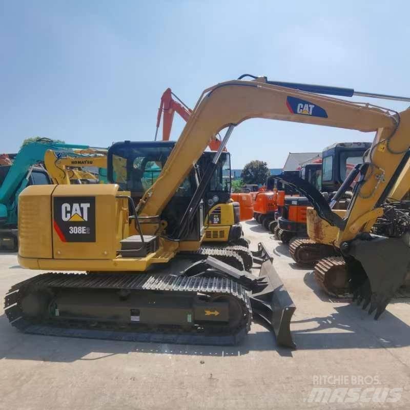 CAT 308 Vidutinės galios ekskavatoriai 7-12 t