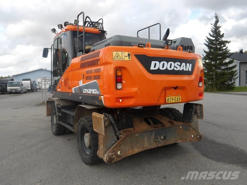 Doosan DX 210 WE Ratiniai ekskavatoriai