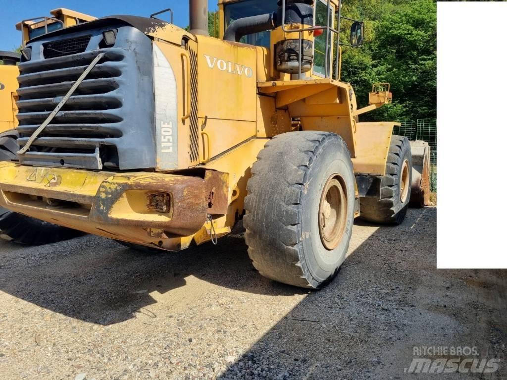 Volvo L 150 E Naudoti ratiniai krautuvai