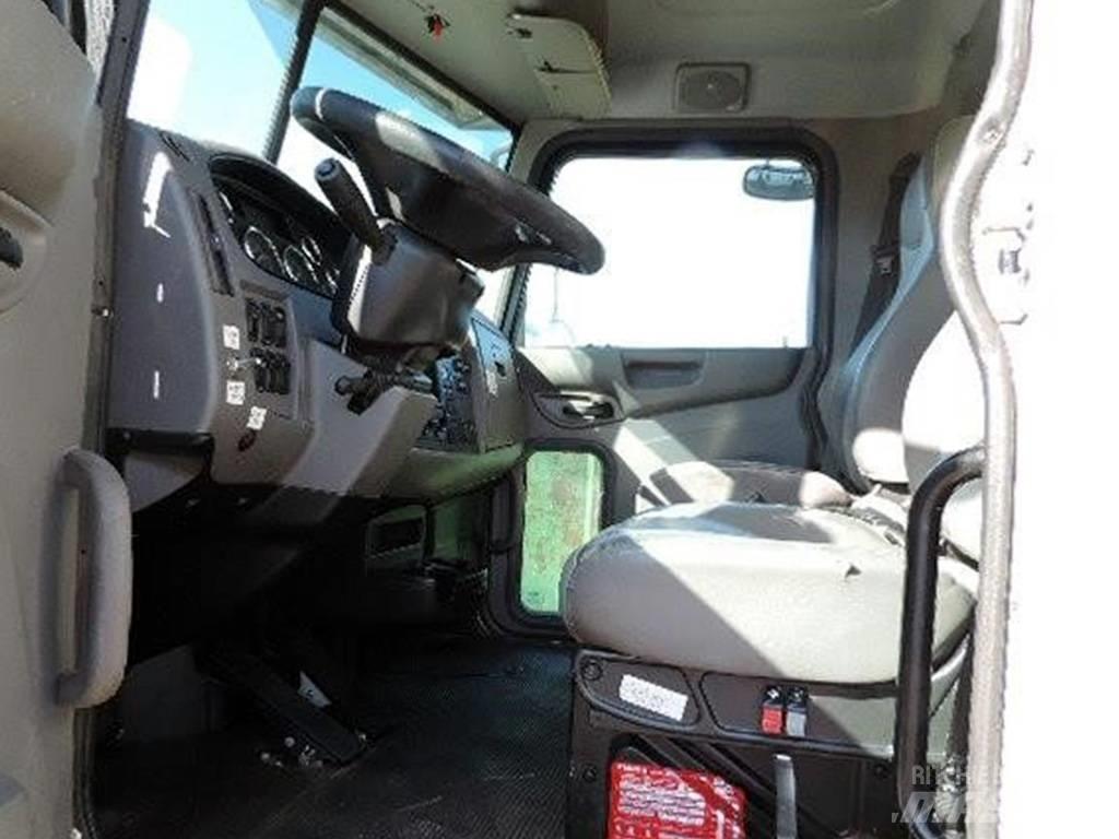 Peterbilt 348 Savivarčių priekabų vilkikai