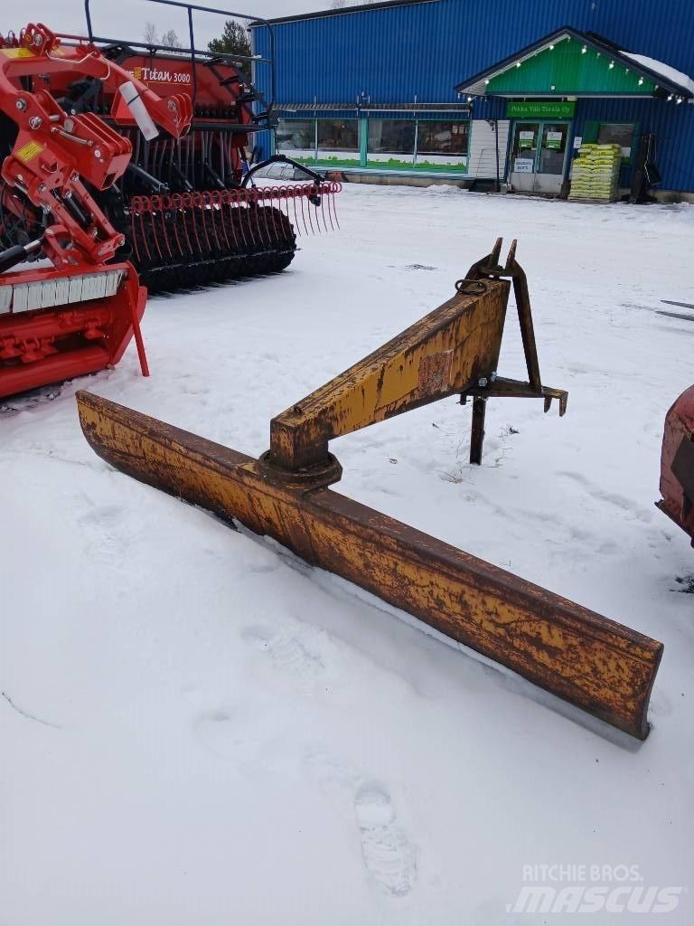 Raju Perälevy 250 cm Kelių valytuvai