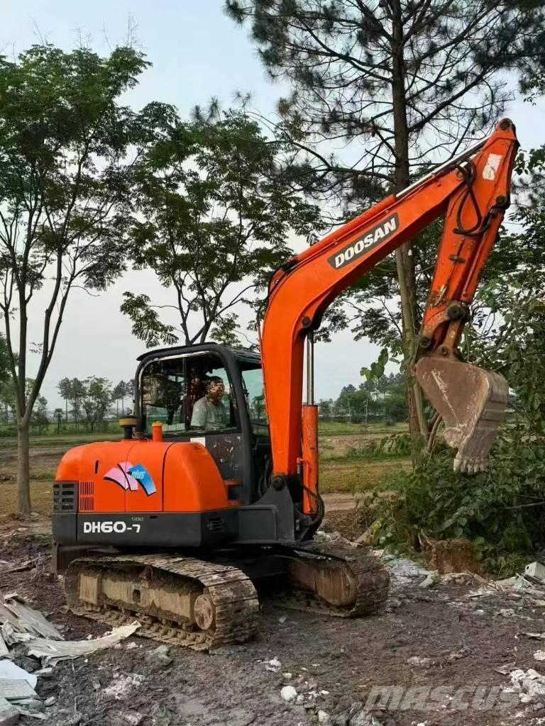Doosan DH 60 Mini ekskavatoriai < 7 t