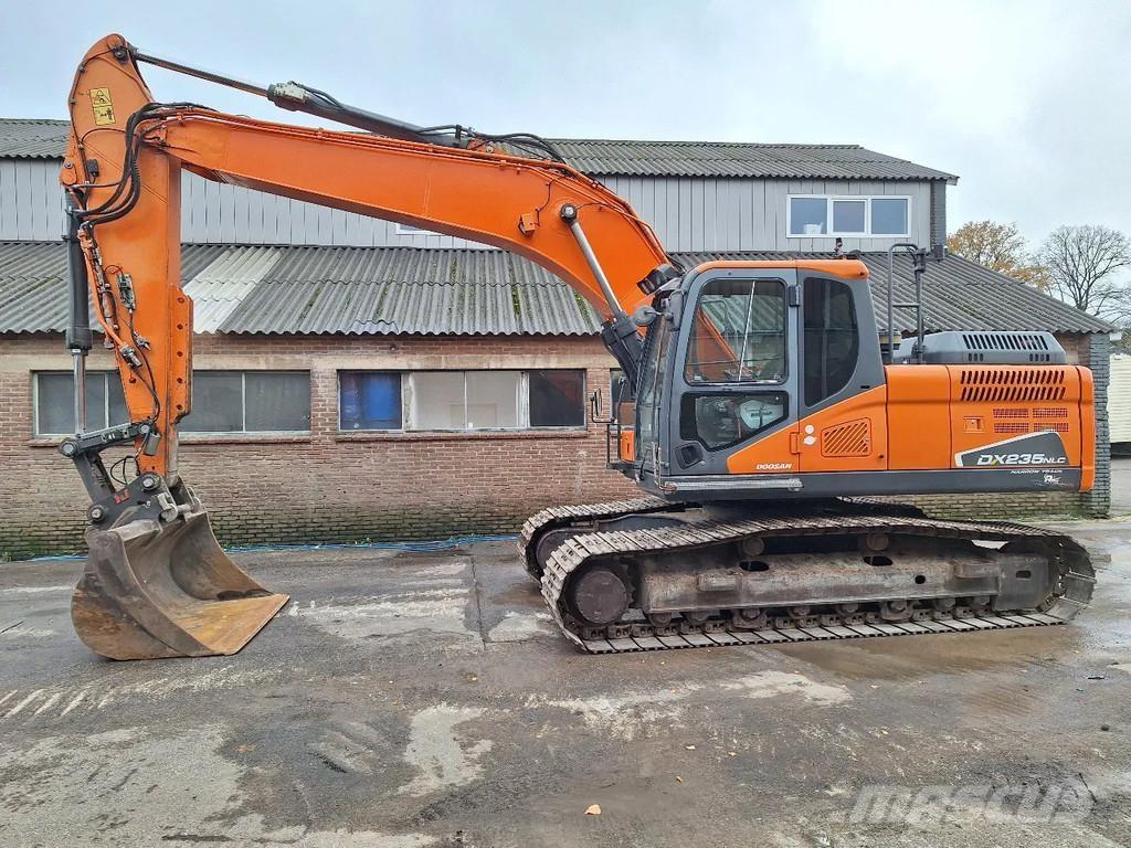 Doosan DX235NLC-5 Vikšriniai ekskavatoriai