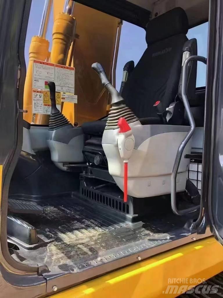 Komatsu 160-7 Vikšriniai ekskavatoriai