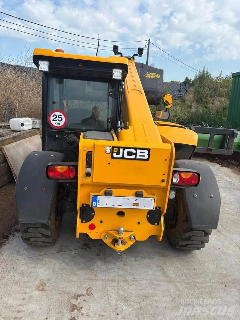 JCB 525.60 Teleskopiniai krautuvai žemės ūkiui
