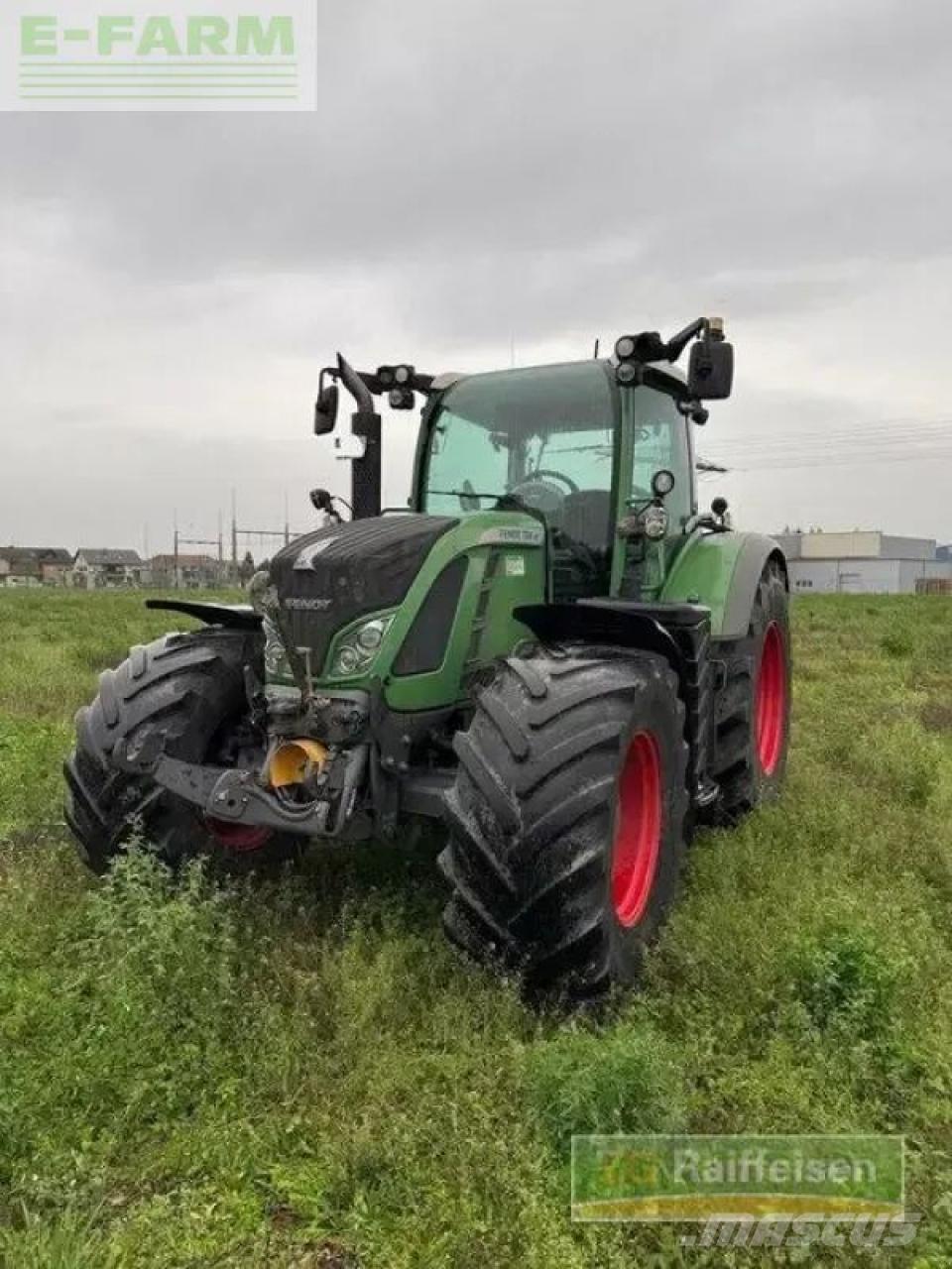 Fendt 724 vario Traktoriai