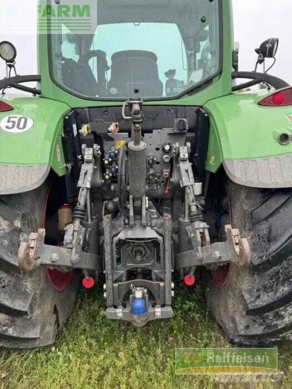 Fendt 724 vario Traktoriai