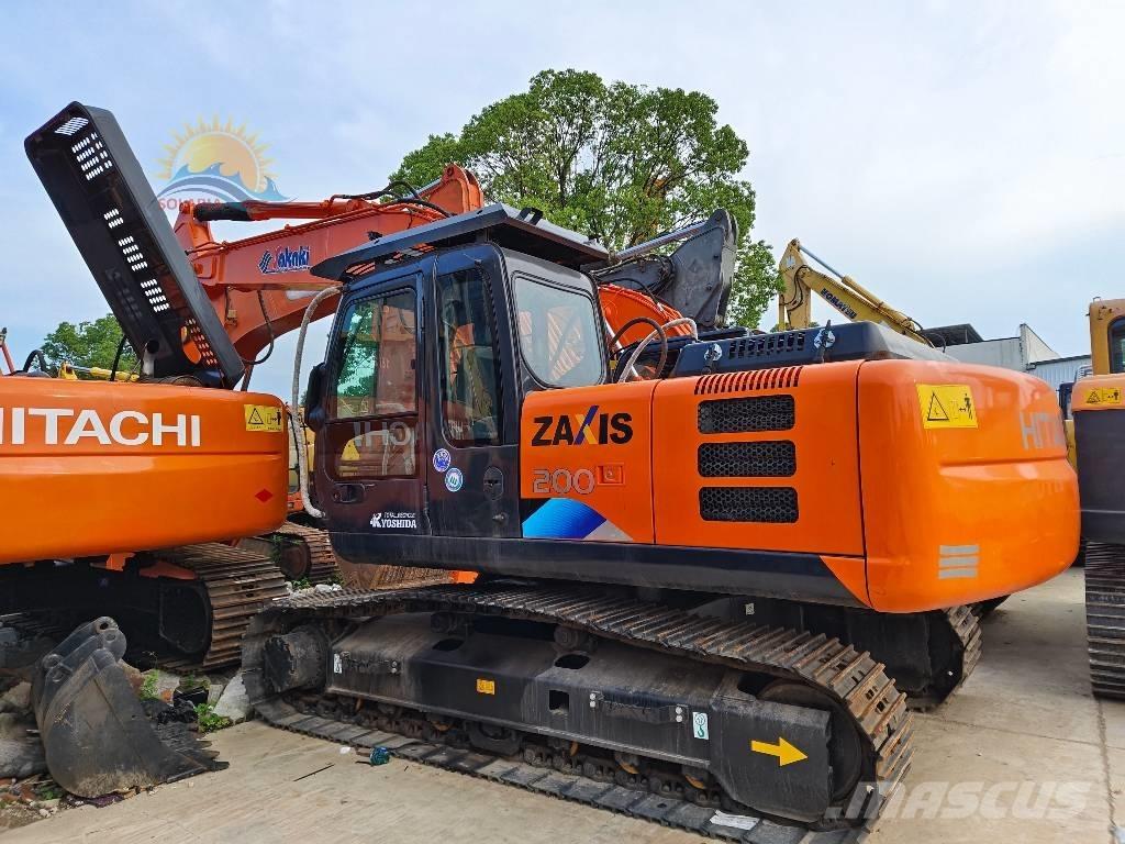 Hitachi ZX 200 Vikšriniai ekskavatoriai