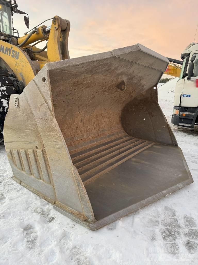 Komatsu WA 500- 8 Naudoti ratiniai krautuvai