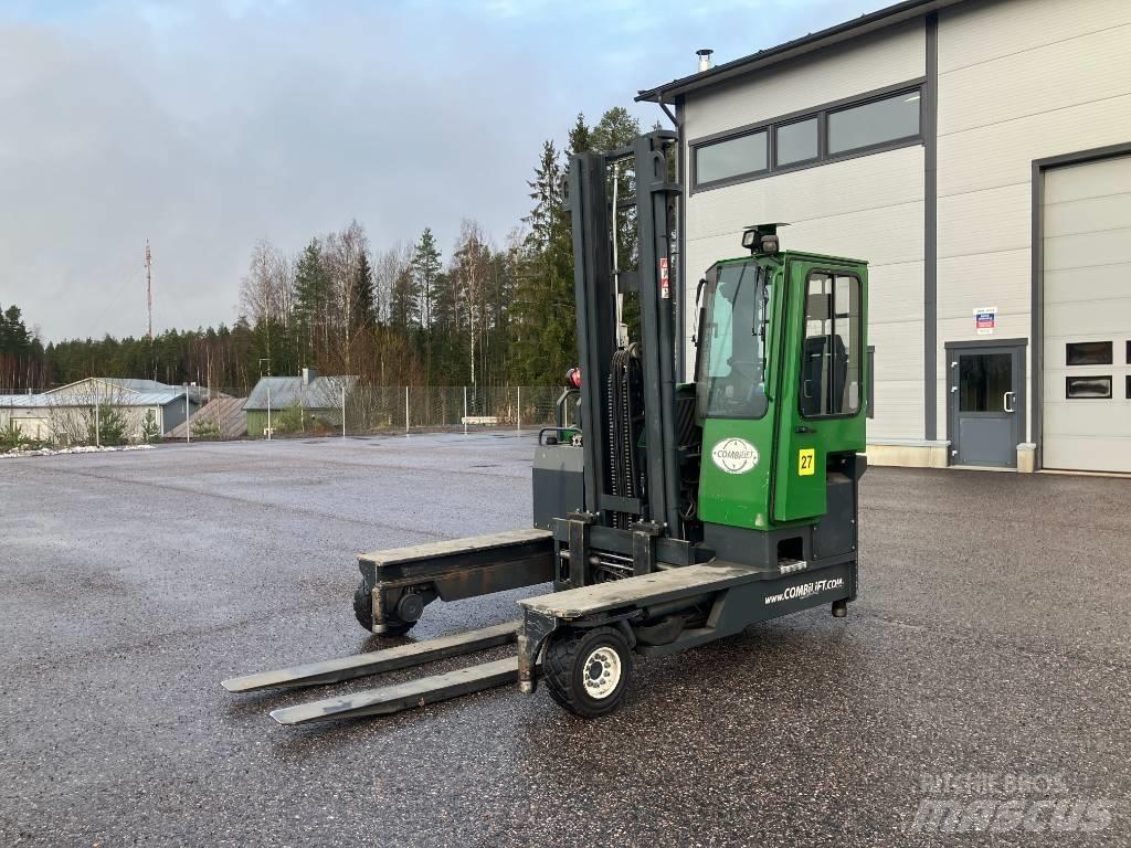 Combilift C4500 Šakiniai krautuvai su privažiavimu iš visų keturių pusių
