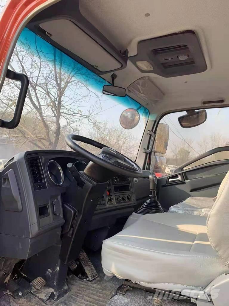 Howo 4x2 Vandens sunkvežimiai