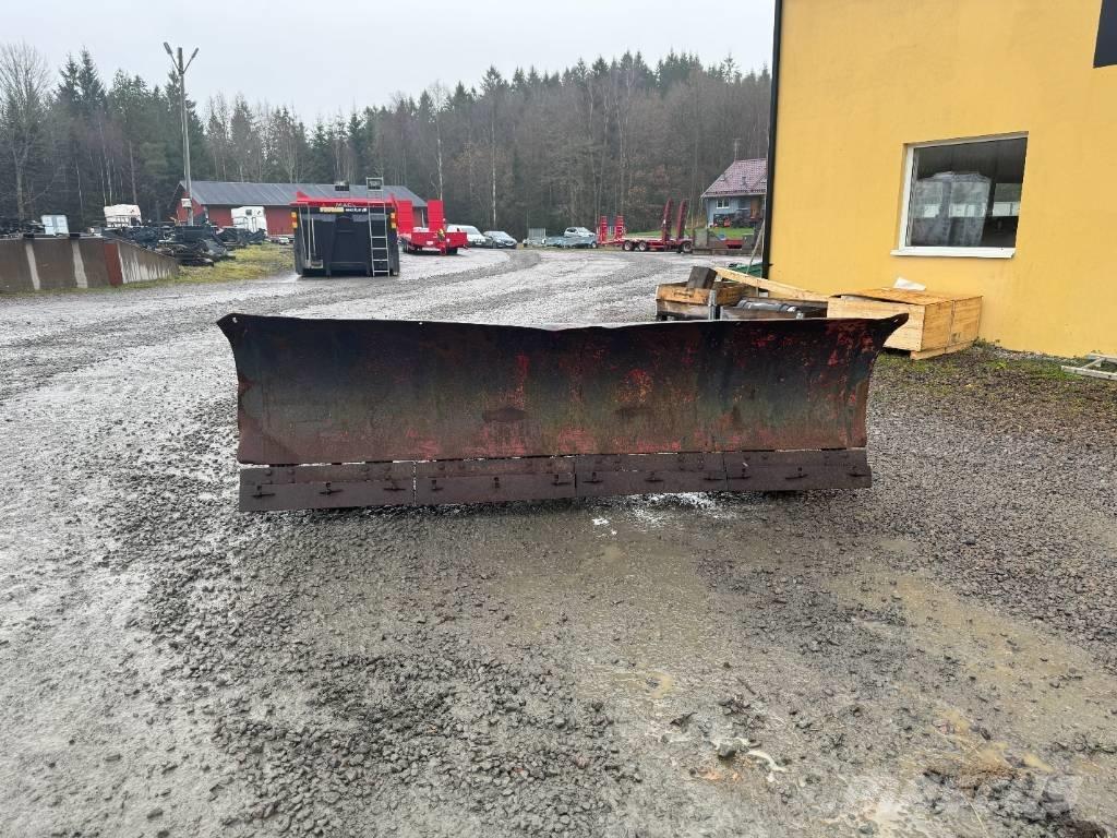 Svedala Snöblad Sniego peiliai ir valytuvai