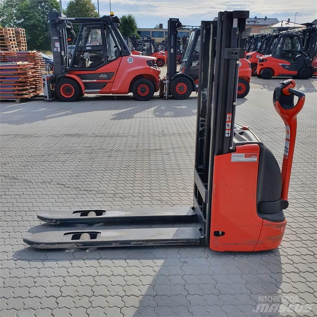 Linde L12 Rankiniai vėžimėliai