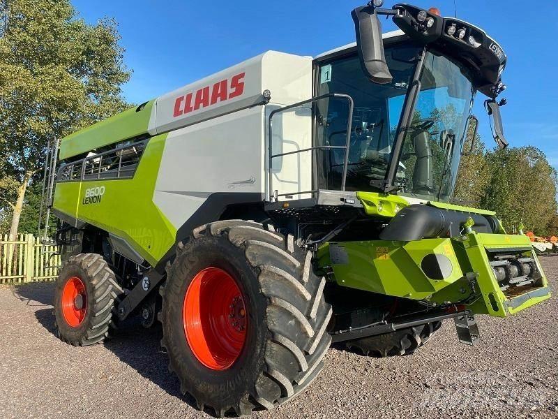 CLAAS LEXION 8600 Derliaus nuėmimo kombainai