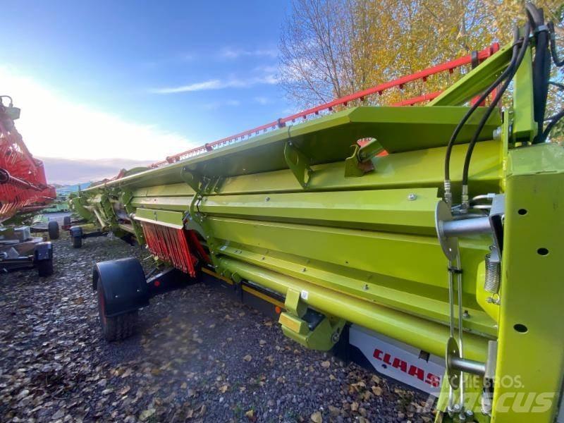 CLAAS LEXION 8600 Derliaus nuėmimo kombainai