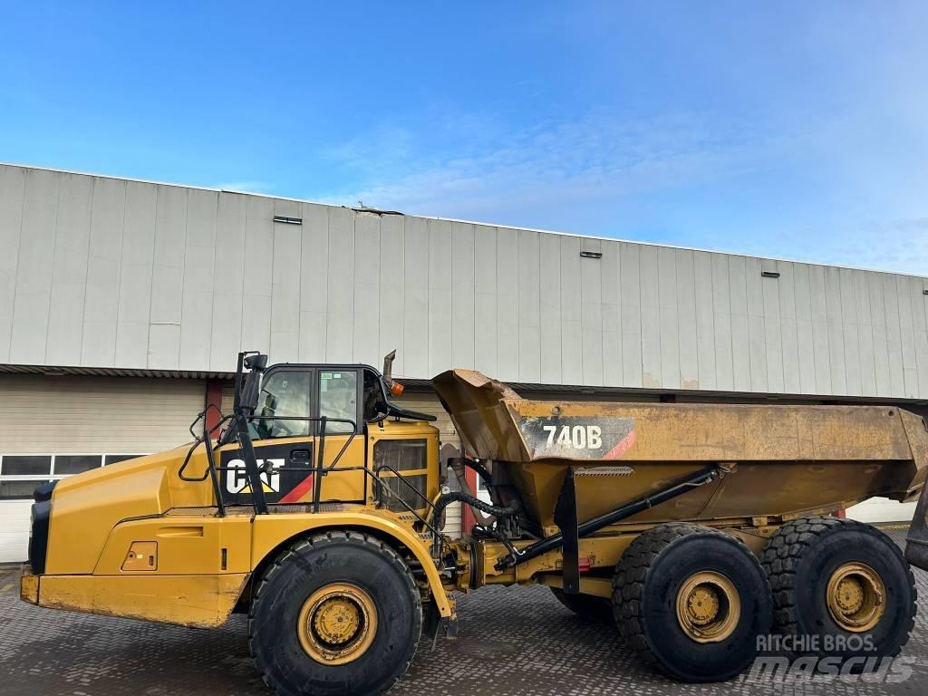 CAT 740 B Karjeriniai savivarčiai