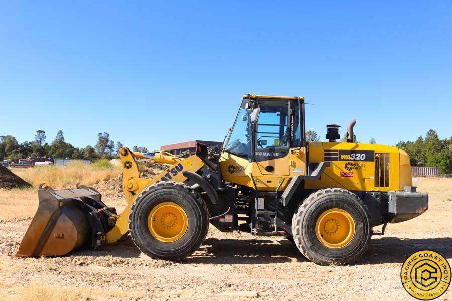 Komatsu WA 320-7 Naudoti ratiniai krautuvai