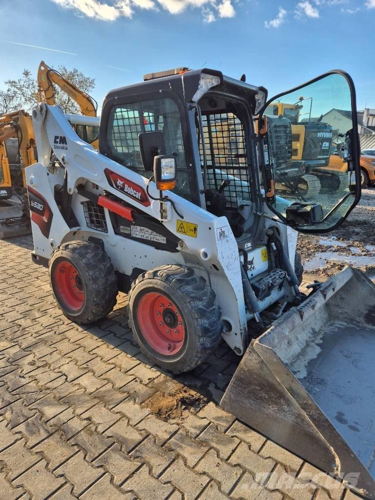 Bobcat S 530 Krautuvai su šoniniu pasukimu