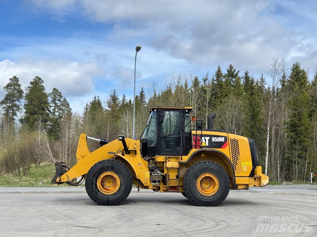 CAT 950 M Naudoti ratiniai krautuvai