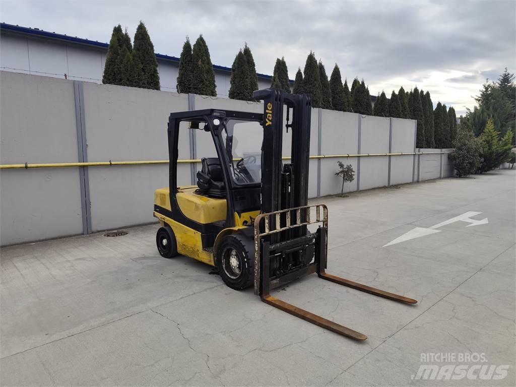 Yale GDP35VX Dyzeliniai krautuvai
