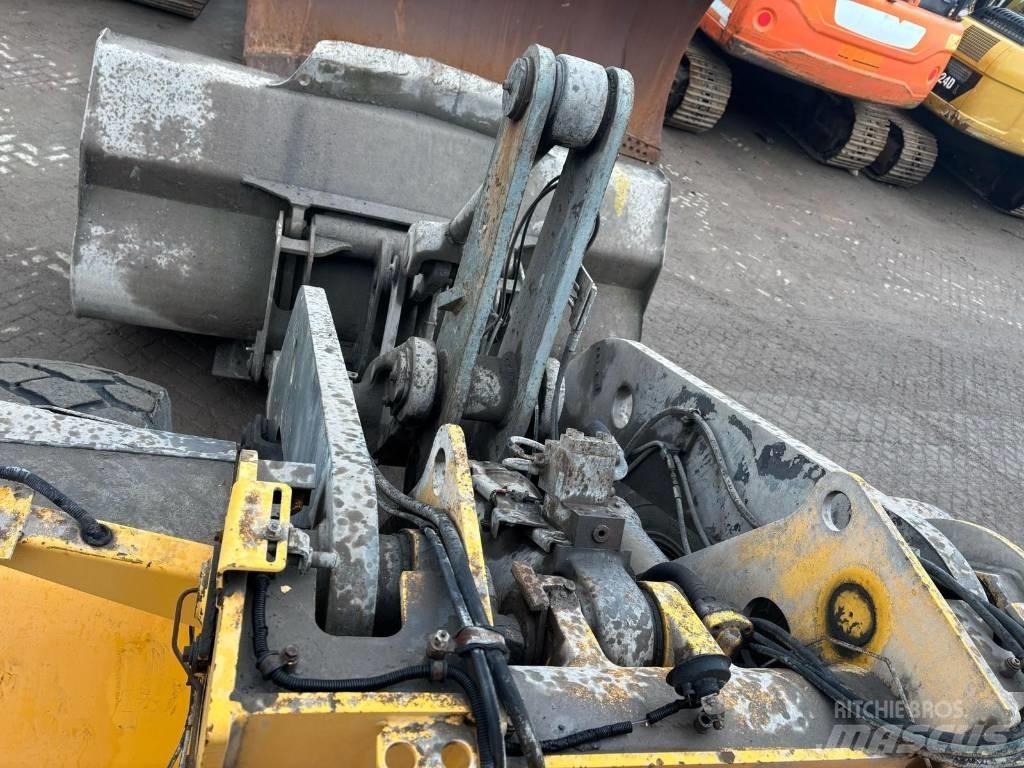 Volvo L 120 E Naudoti ratiniai krautuvai