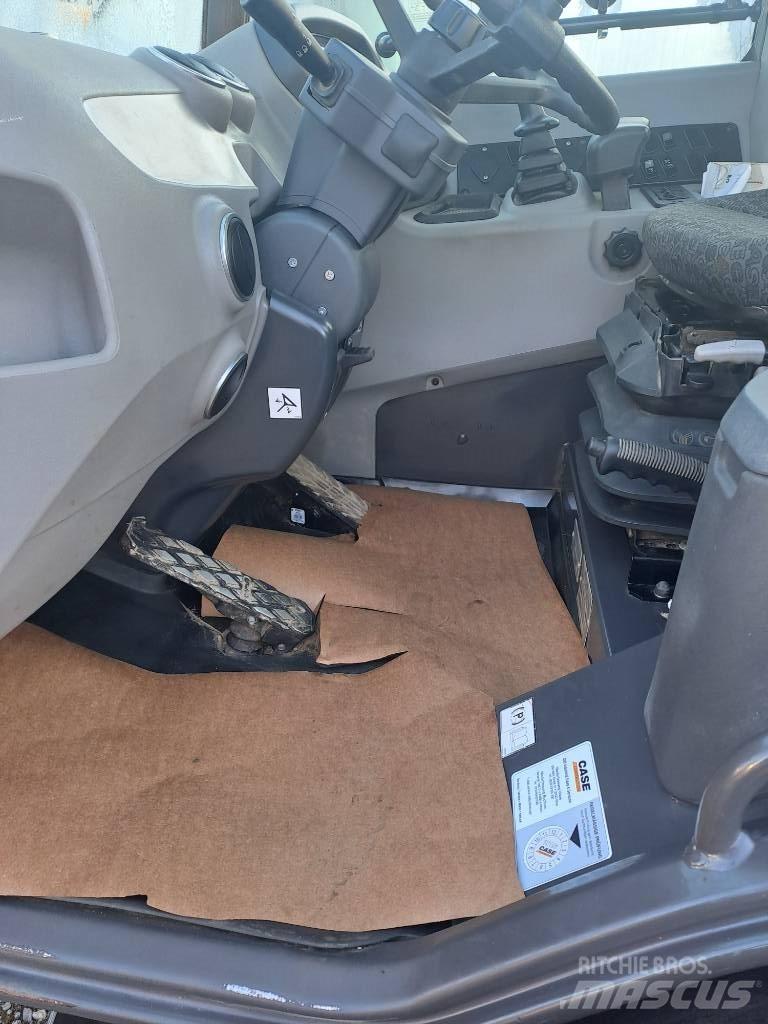 CASE 21 F Naudoti ratiniai krautuvai