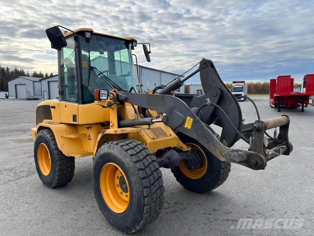 Volvo L30 G S Naudoti ratiniai krautuvai