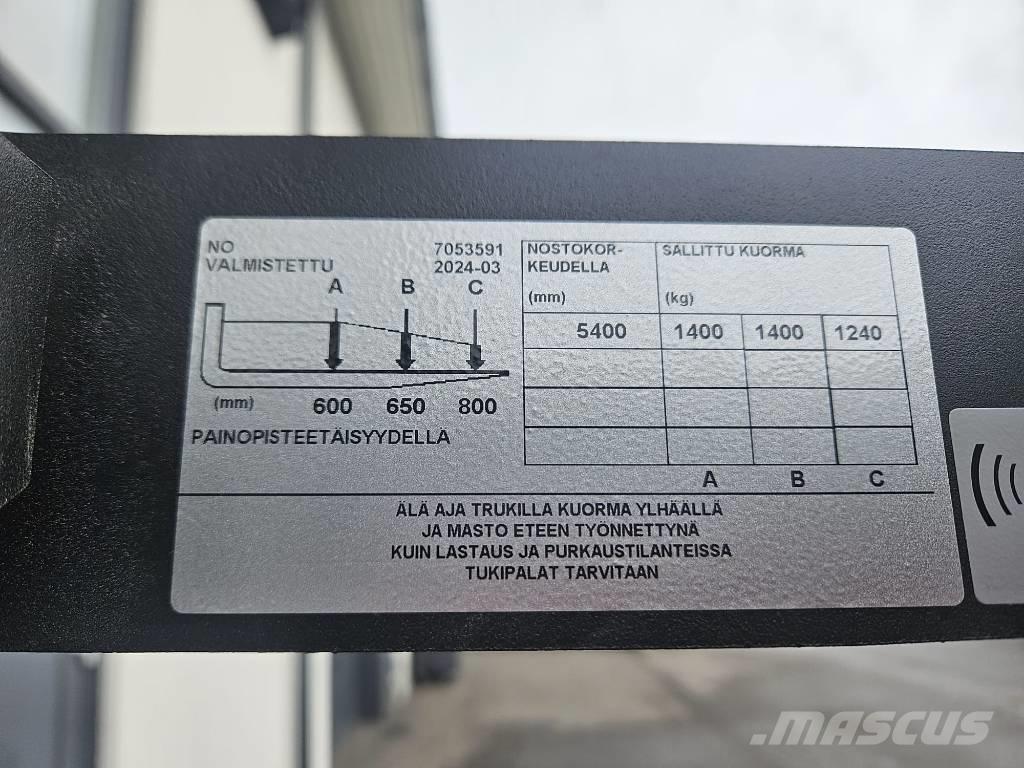 Toyota RRE 140 HE Šakiniai krautuvai su prailgintu keltuvu