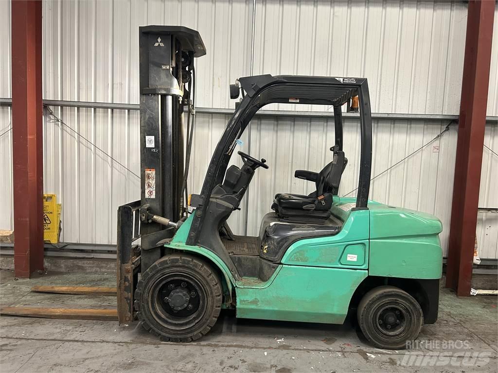 Mitsubishi FD35NT Dyzeliniai krautuvai
