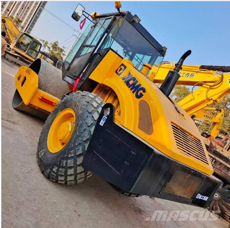 XCMG XS 142 J Vieno būgno volai