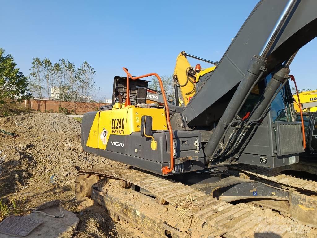 Volvo EC 240 Vikšriniai ekskavatoriai