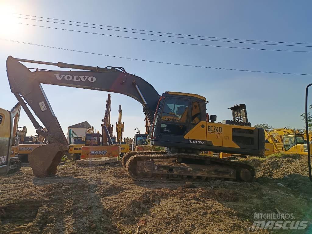 Volvo EC 240 Vikšriniai ekskavatoriai