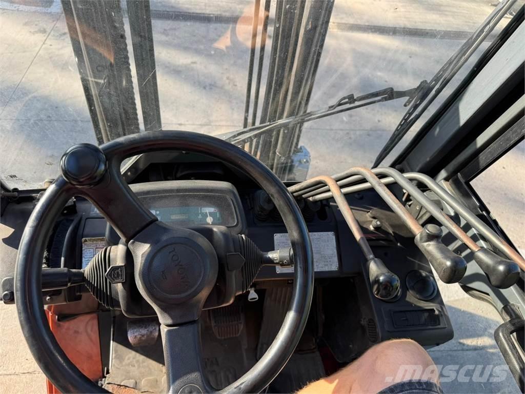 Toyota 7FGF25 LPG (dujiniai) krautuvai