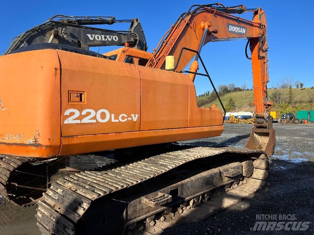 Doosan DX 220 Vikšriniai ekskavatoriai