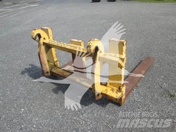  CE LOADER Šakės