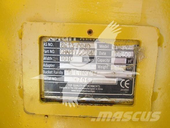 Teran CAT 320 Statyba - Kita