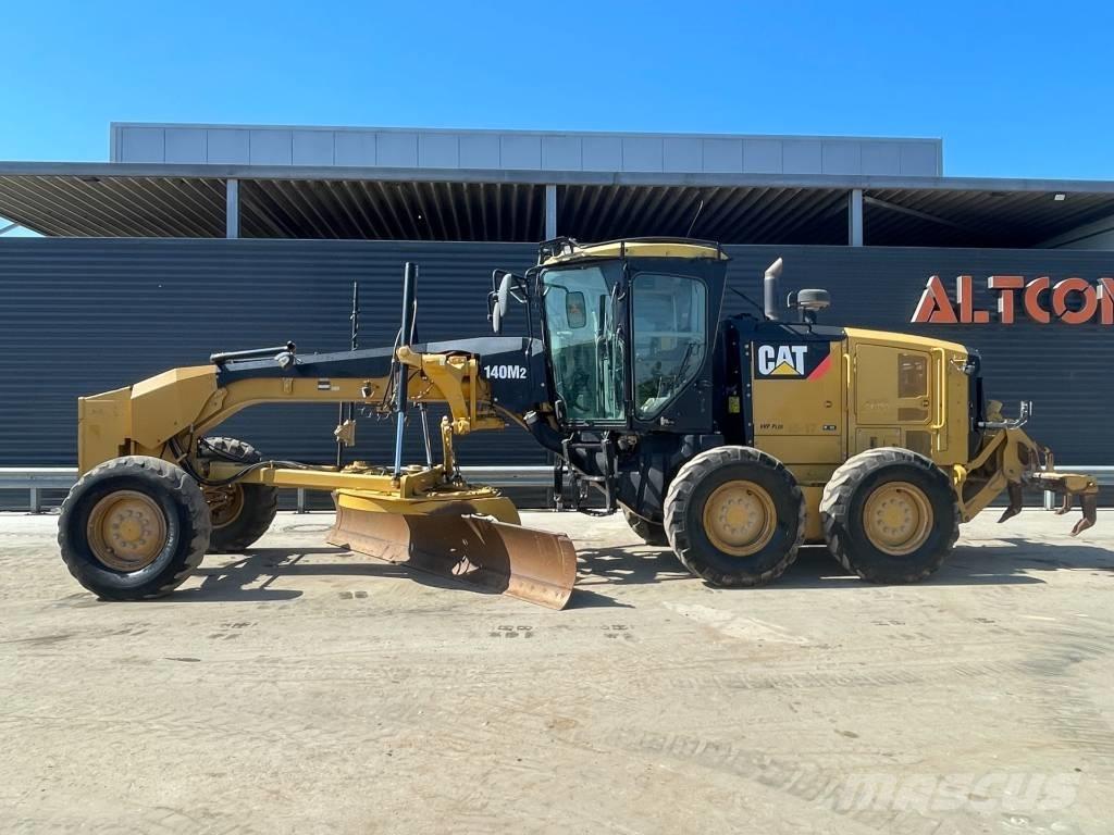 CAT 140 M2 Greideriai