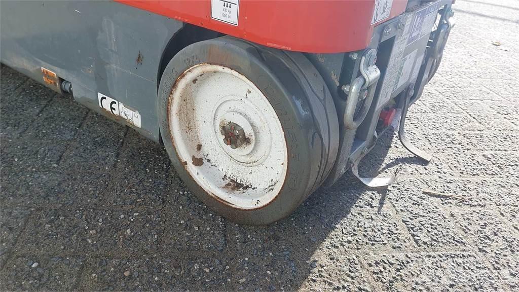 SkyJack SJ12 Kiti keltuvai ir platformos