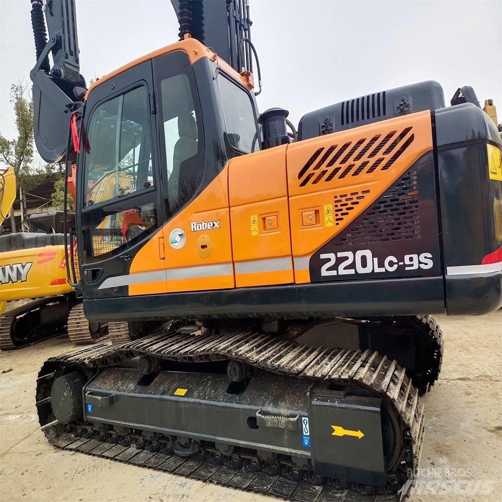 Hyundai 220LC-9S Vikšriniai ekskavatoriai