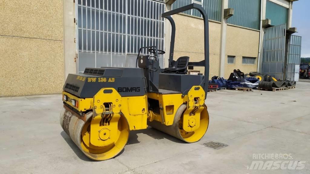 Bomag BW 138 AD Porinių būgnų volai