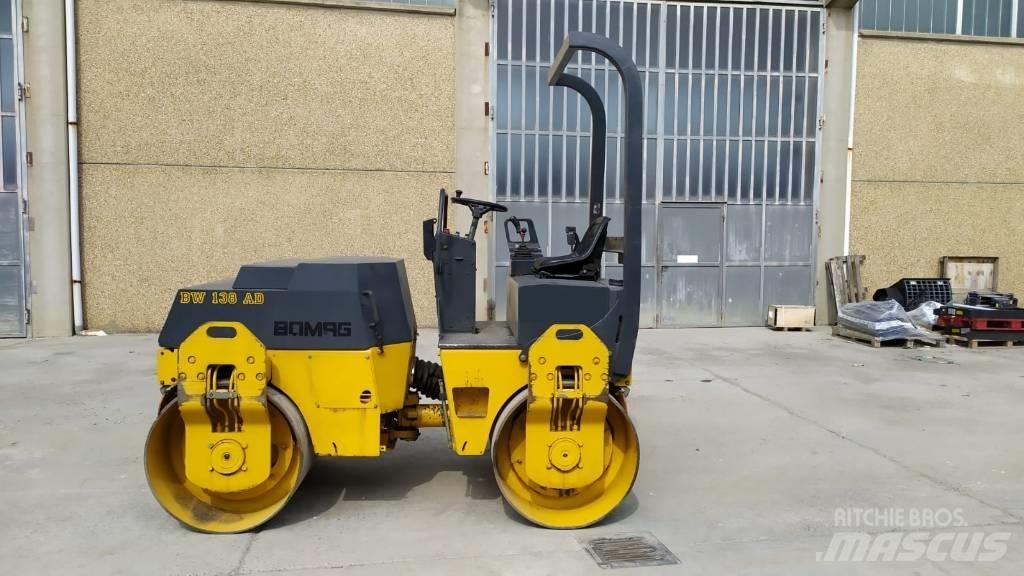 Bomag BW 138 AD Porinių būgnų volai