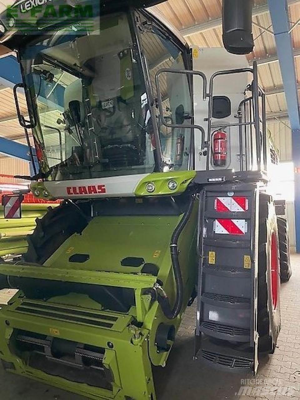 CLAAS lexion 7700 Derliaus nuėmimo kombainai