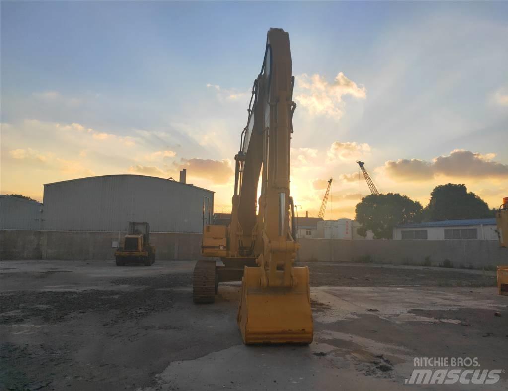 CAT 330B Vikšriniai ekskavatoriai