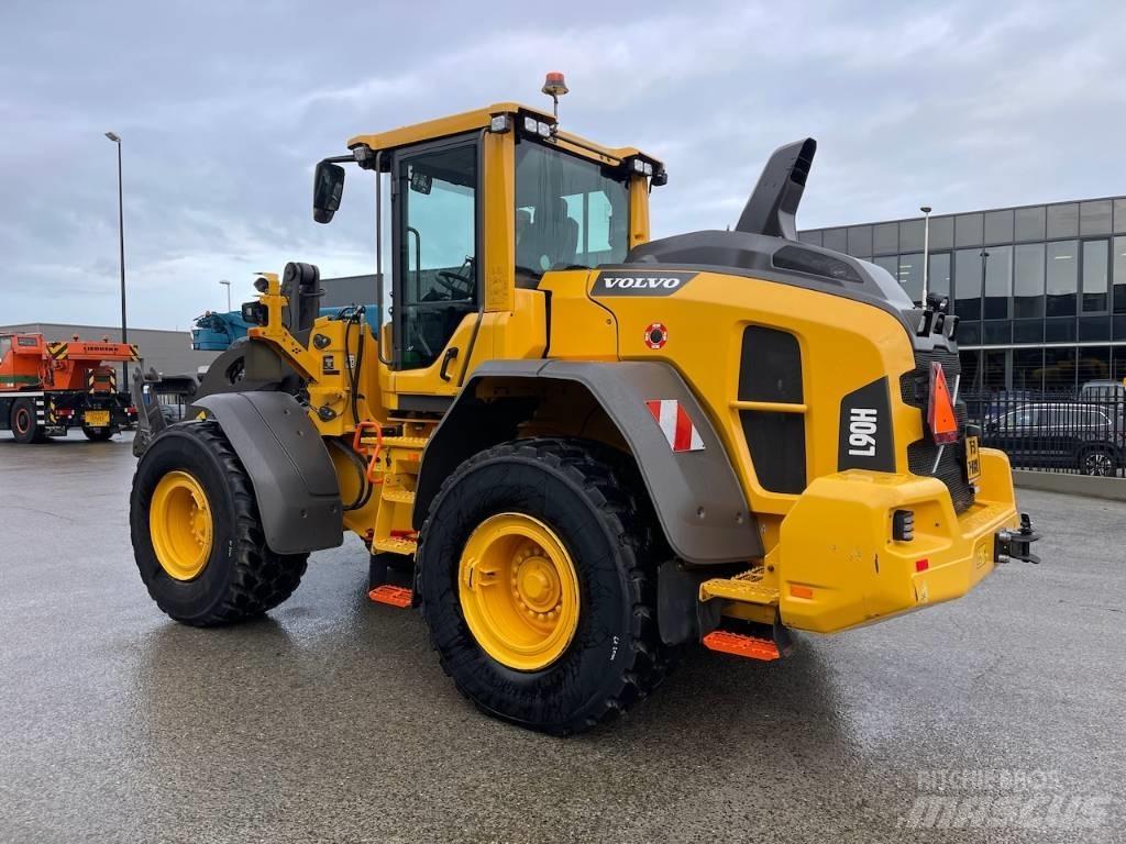 Volvo L 90 H Naudoti ratiniai krautuvai