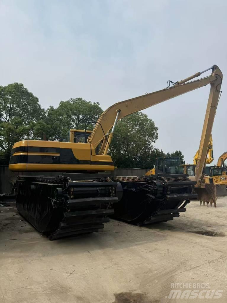 CAT 320B Amfibiniai ekskavatoriai
