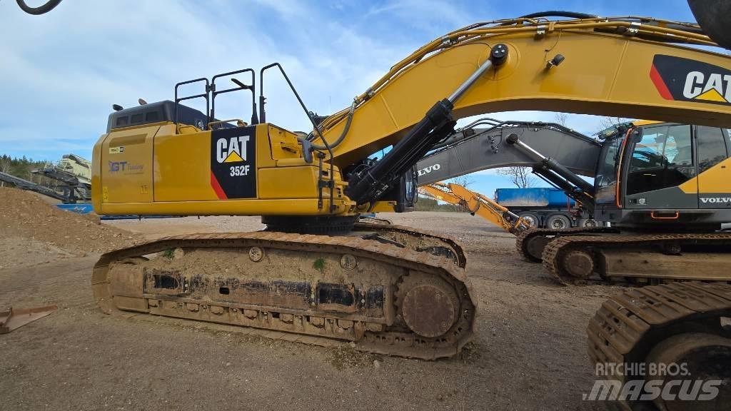 CAT 352 F Vikšriniai ekskavatoriai