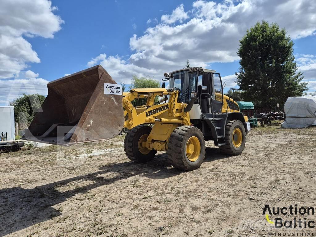 Liebherr L 524 Naudoti ratiniai krautuvai