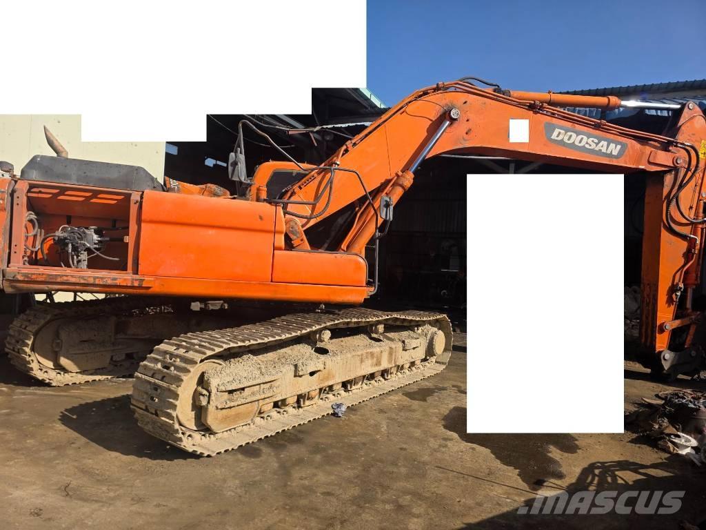 Doosan DX 300 LCA Vikšriniai ekskavatoriai